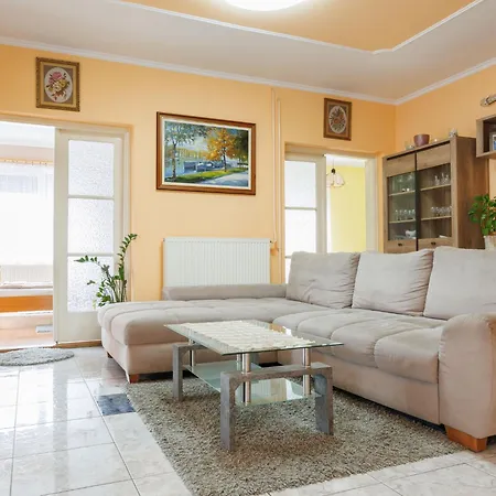 דירה Gyula By Interhome Balatonszárszó