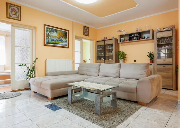 דירה Gyula By Interhome *